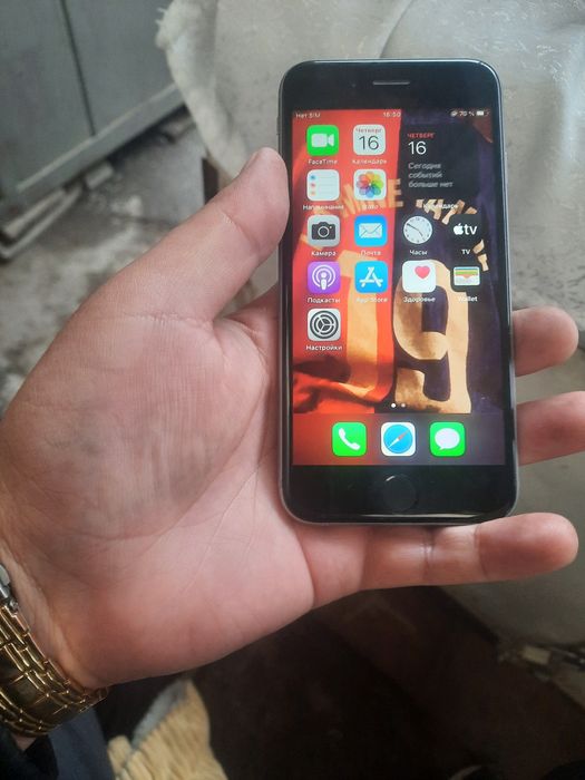 Продам Айфон 6с 16гб