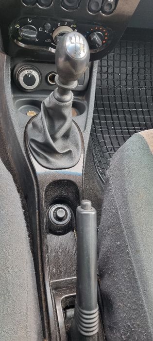 Duster 2012 4×4 1,5 deci prestigiu