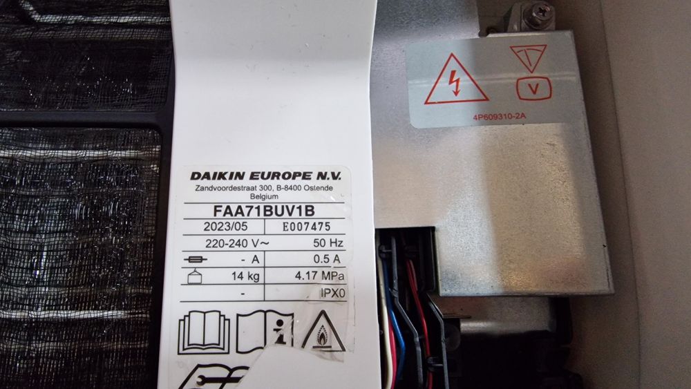 Daikin SkyAir 8kw RZASG71 FAA71 висок клас климатик 24ка нов с транспо