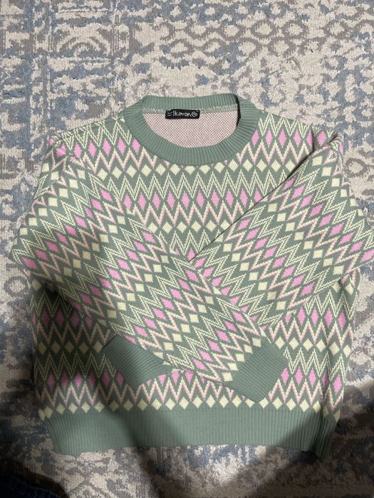 Кофты продаю б/у дешево