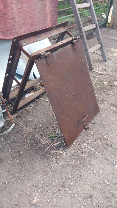 Железная дверца срочно