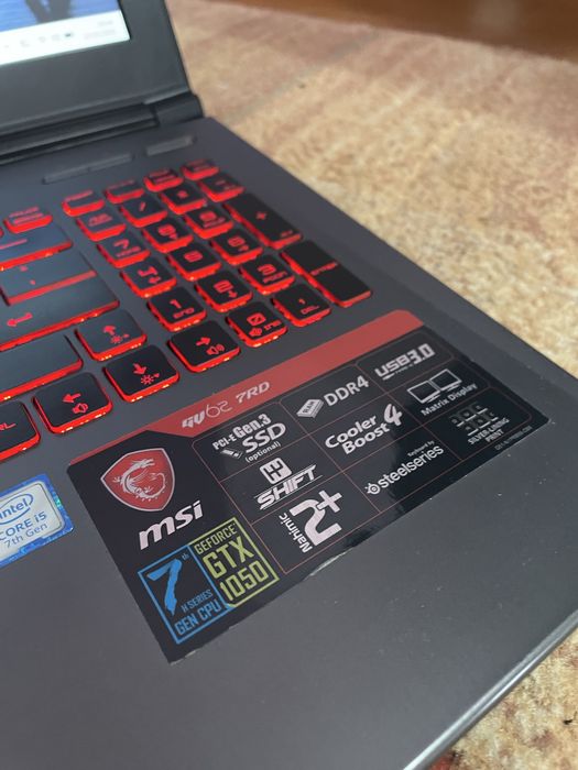Laptop Gaming MSI GV62, 16gb ram, Gtx 1050,i5-7300Hq, Ssd