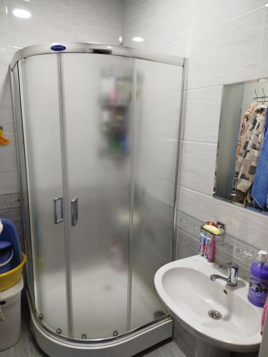 Продается 3-комнатная квартира в Яшнабадском р-не, мас. Олмос.