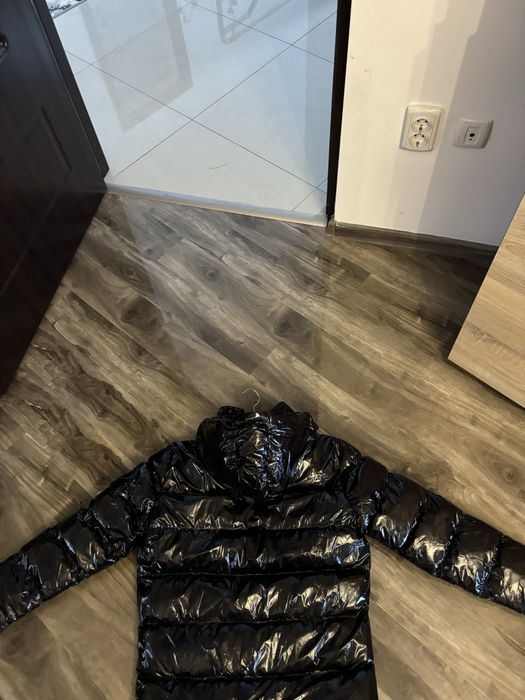 Vând geacă lucioasă bărbați