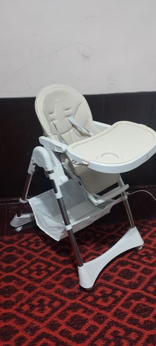 Детский стульчик для кормления TOMMY
