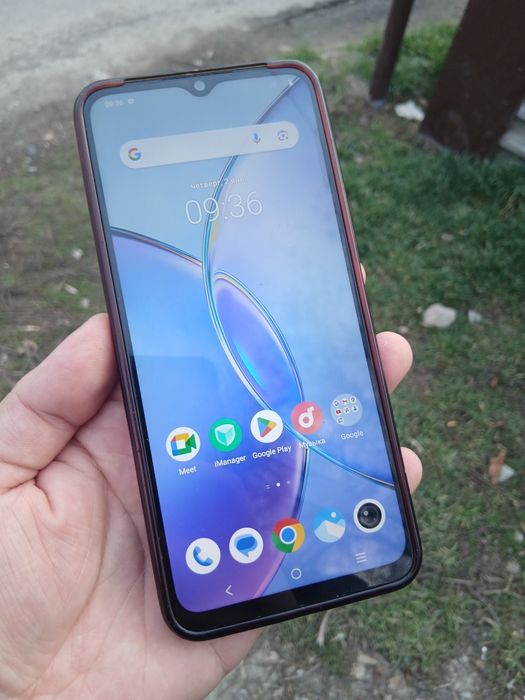 В продаже Vivo Y17s.