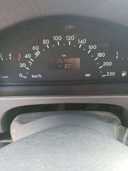 Мерцедес Бенц А170