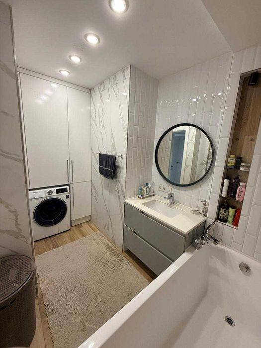 Продам 3- комн квартиру в районе ДБ Северный