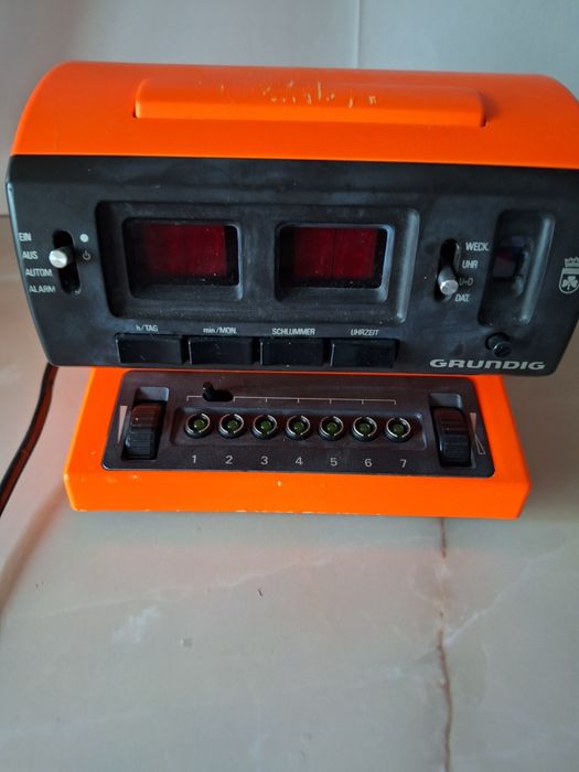 Vand radio Grundig sono-clock 550