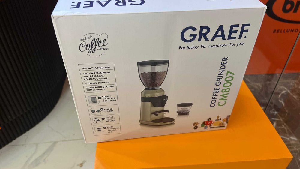 Электрическая кофемолка Graef CM8007