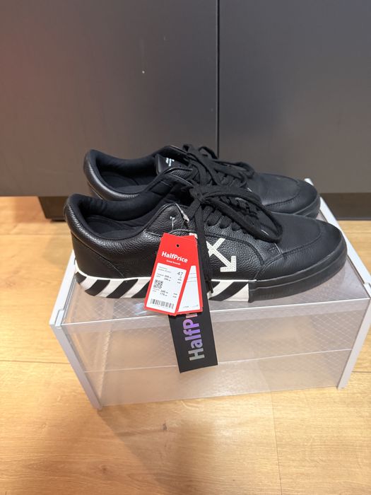 off-white vulcanized