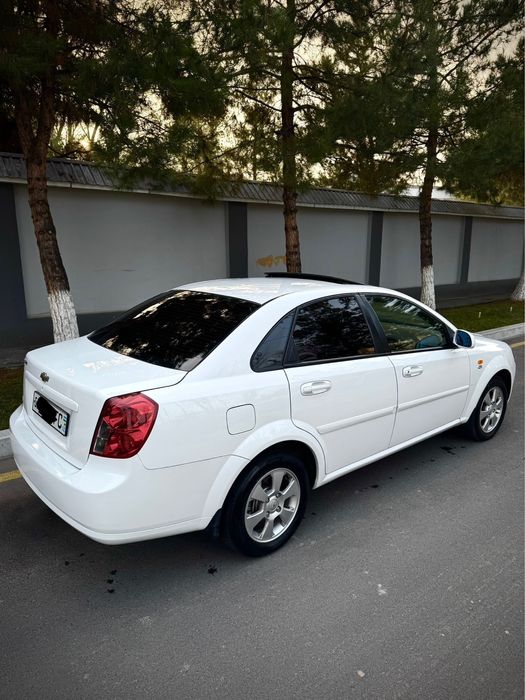 Assalomu alekom lasetti 1.6 sotiladi