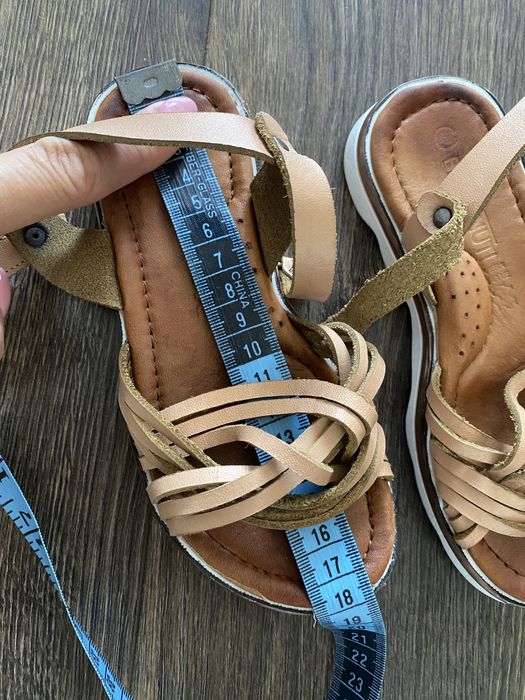 Sandăluțe din piele naturala