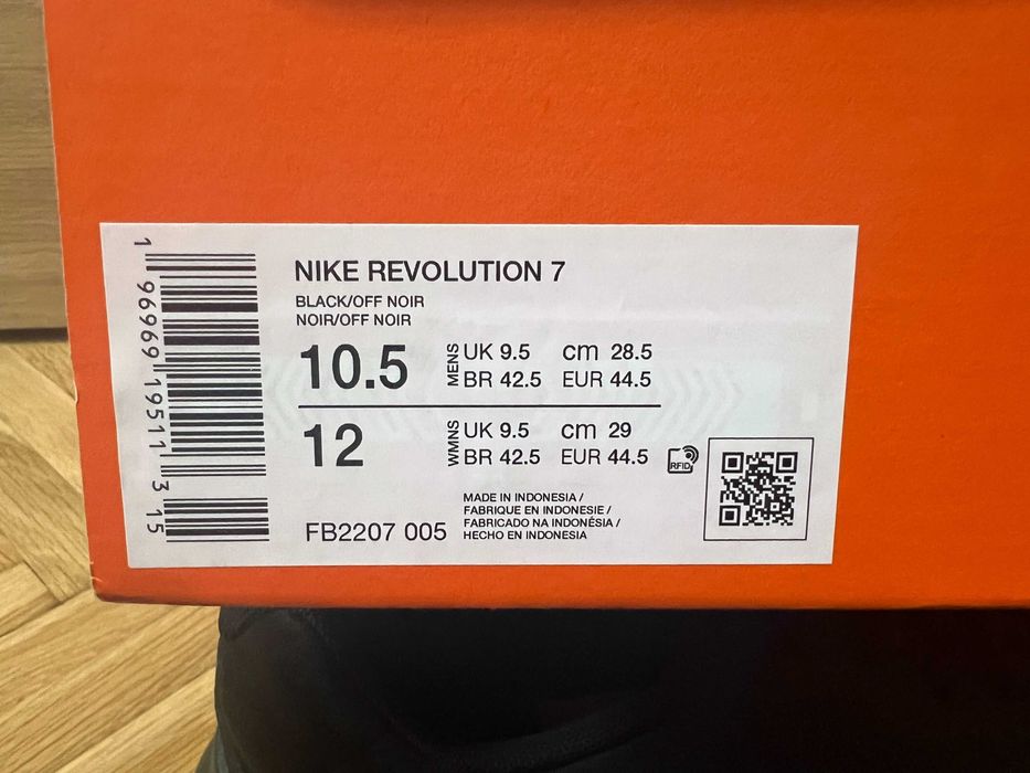 nike REVOLUTION 7 мъжки маратонки номер 44,5