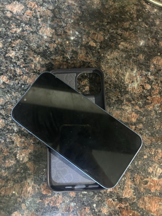 айфон 13 без ремонт