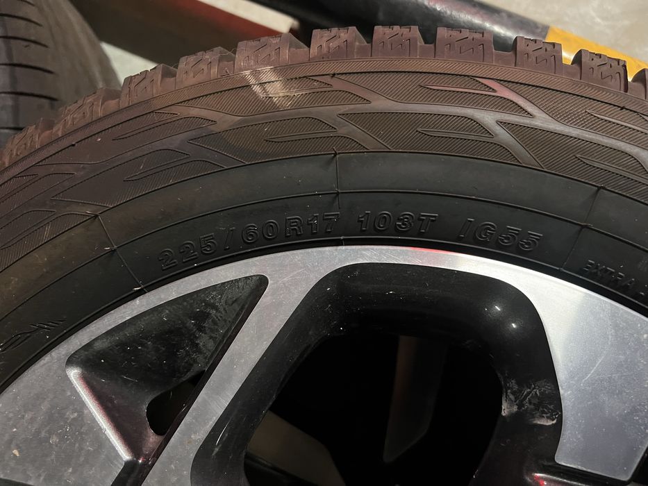Yokohama 225/60 r17
