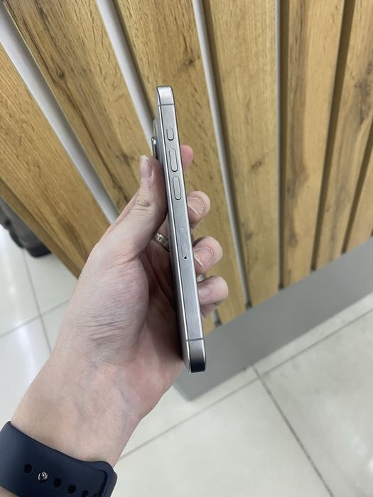 Срочно продаю iPhone 15 PRO 256/91%
