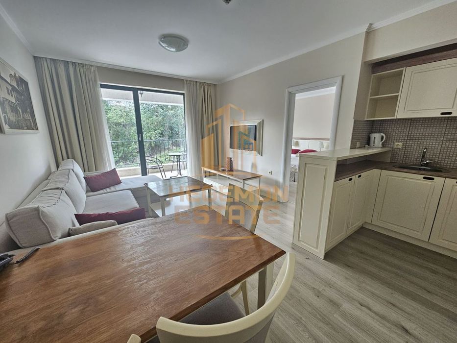 Продава се Тристаен апартамент в Балчик - 97 кв.м за 1044 €/кв.м - Снимка #3