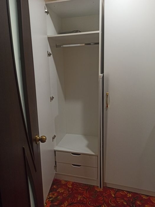 Шкафы, 2 штуки ,