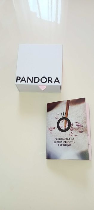 Гривна PANDORA с 14К Златно Покритие и Камъни