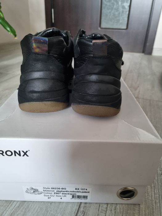 Кожени обувки Bronx