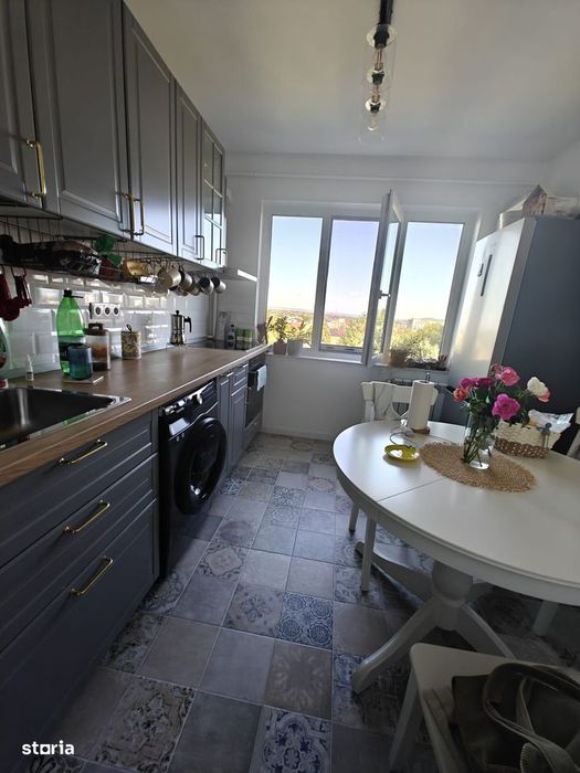 TATARASI-ap.3 camere, decomandat,RENOVAT, mobilat si utilat, OCAZIE !!