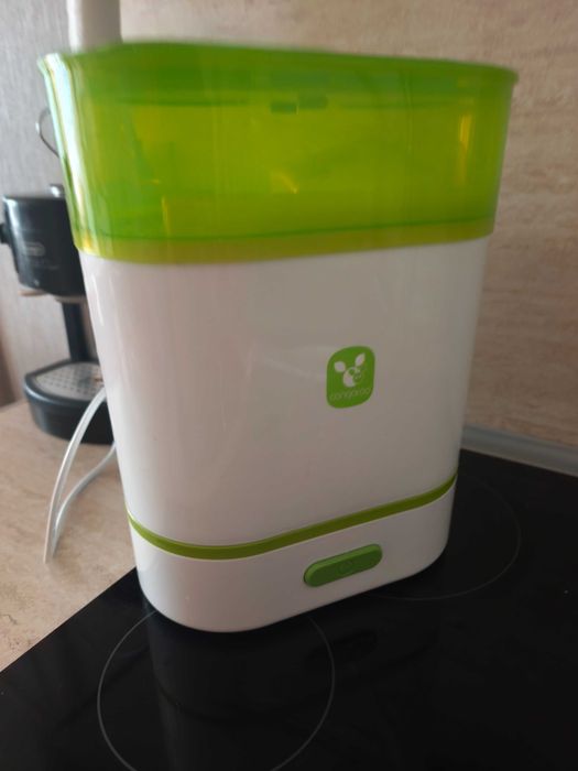 Стерилизатор за шишета