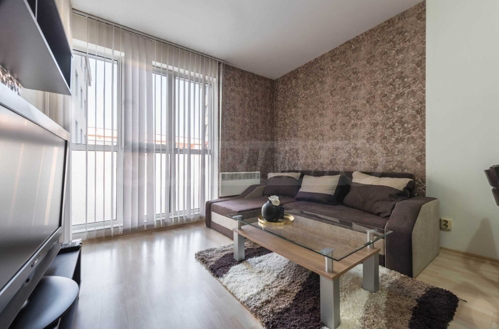 Дава се под наем Тристаен апартамент в Варна, ХЕИ - 80 кв.м за 490 € - Снимка #3