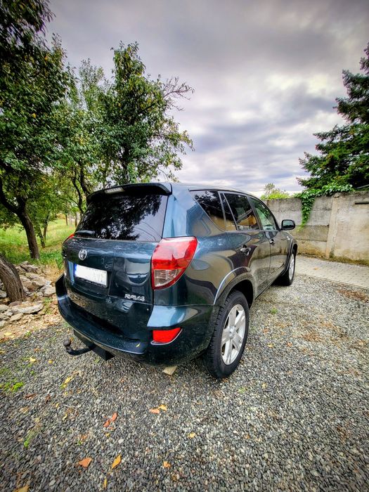 Toyota Rav 4. 2.2 dcat 177 cp 4x4