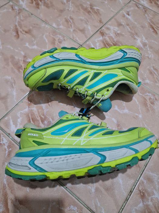 Adidasi Hoka mărimea 38
