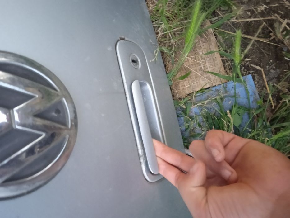 Vând ușă spate cu lunetă vw golf 4