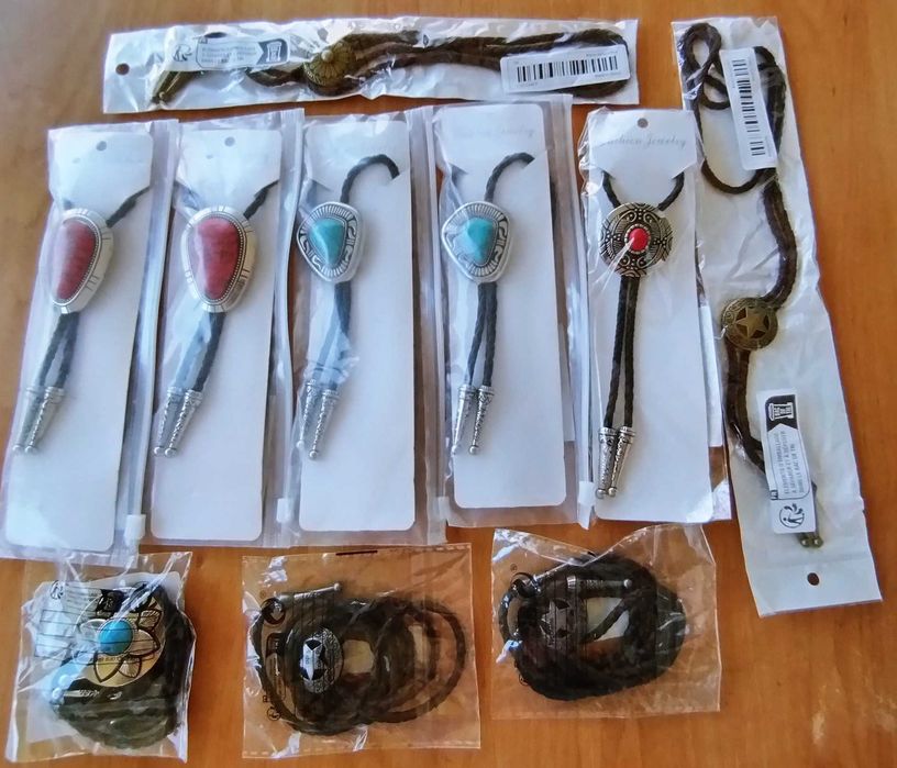 Vind Cravate Bolo NOI la tipla.