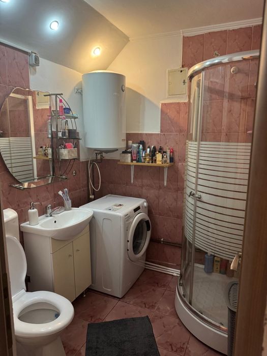 Inchiriere apartament 2 camere cu loc de parcare