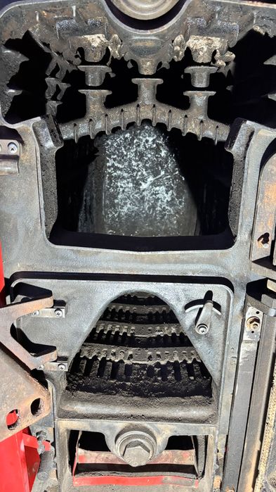 Primul element frontal Viadrus U22 si mai multe componente