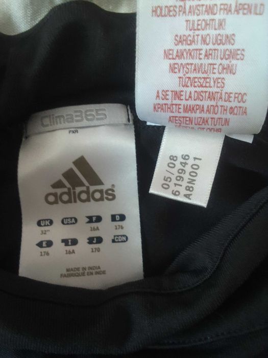Оригинални дамски спортни шорти Adidas Clima365 (Размер S/м