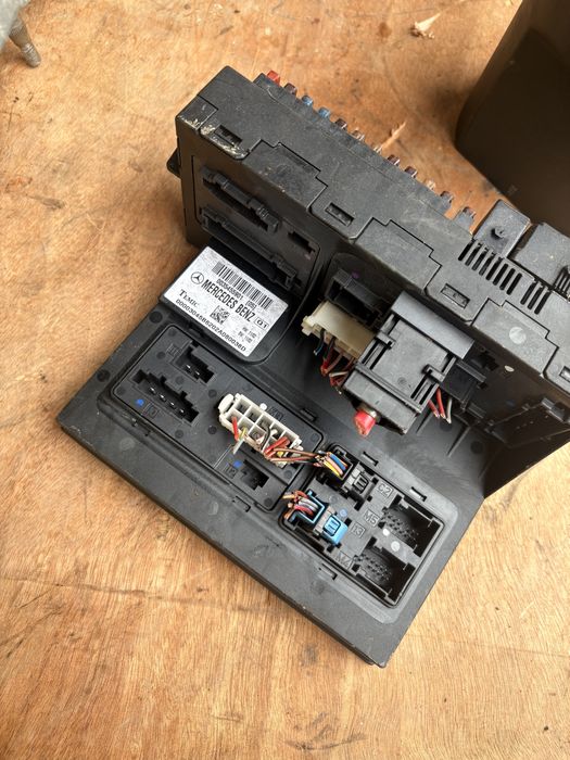 Modul SAM mercedes e class w211 3.2d