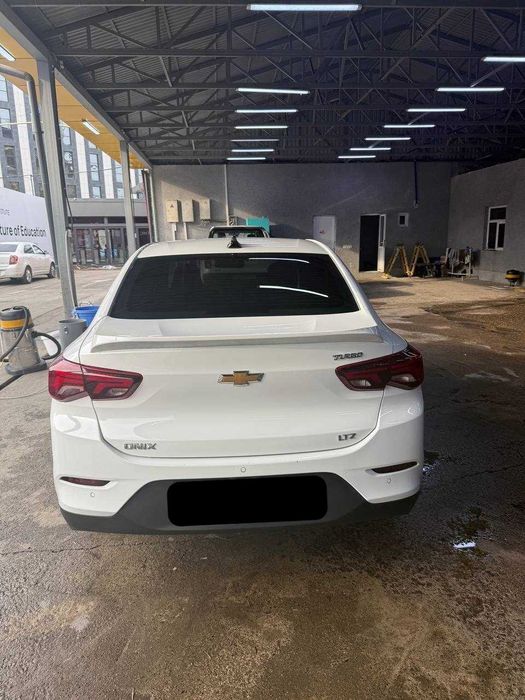 Срочно! Onix 3 поз АТ LTZ! 2024г Белый! 72 тыс км проб! Чистая краска!