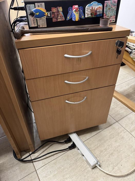 Офис бюро с контейнер