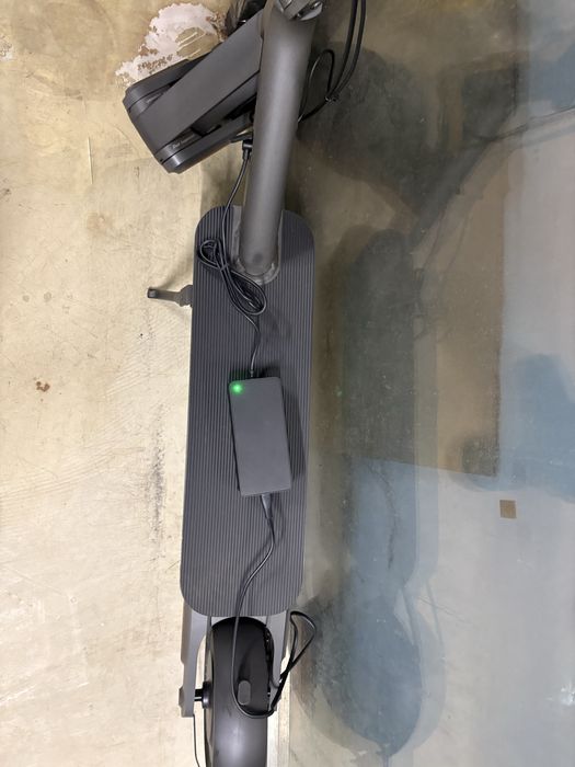 Trotineta xiaomi pro 4 ultra.