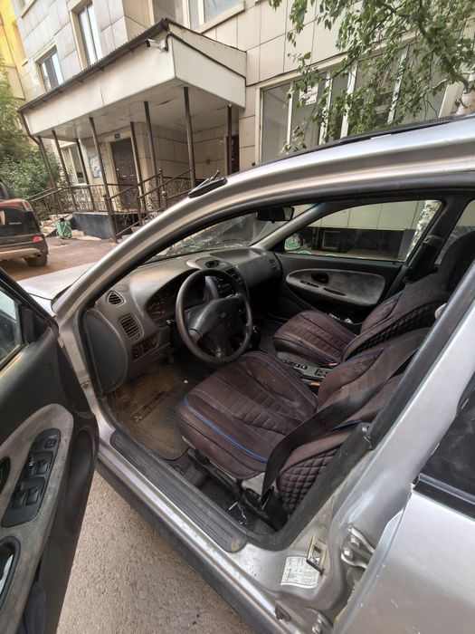 Mitsubishi carisma 1.6 автомат