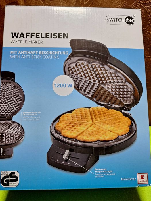 Aparat pentru 5 vafe / gofre , putere 1200W, strat antiaderent