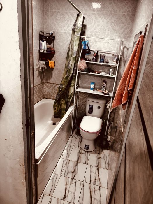 Bez makler sergeli metro student qizlar uchun