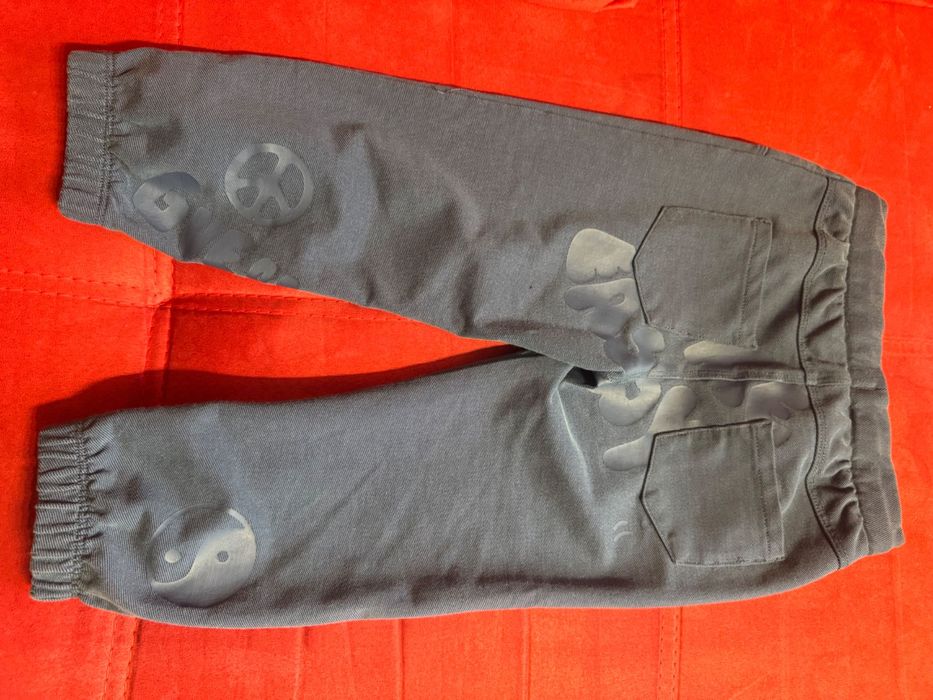 Guess- детски дънки, 24 месеца