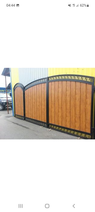 Секционные рольворота откатные ворота