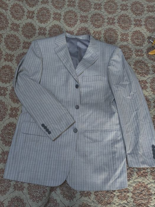 Легкий костюм Giorgio Armani оригинал