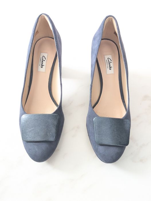 Обувь замшевая Clark's