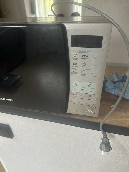 Продам миероволновую печь samsung