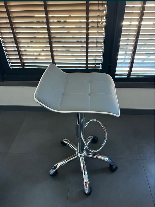 Бар Стол на колелца Париж с 24 м гаранция и безплатна доставка до офис