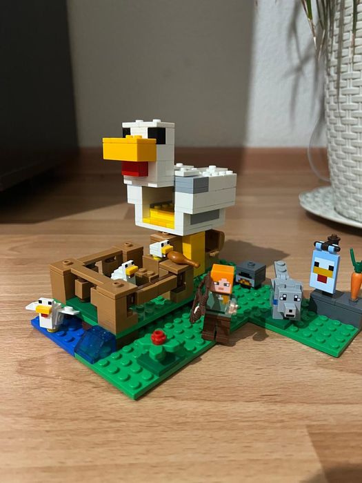Продам Lego набор minecraft курятник 21140
