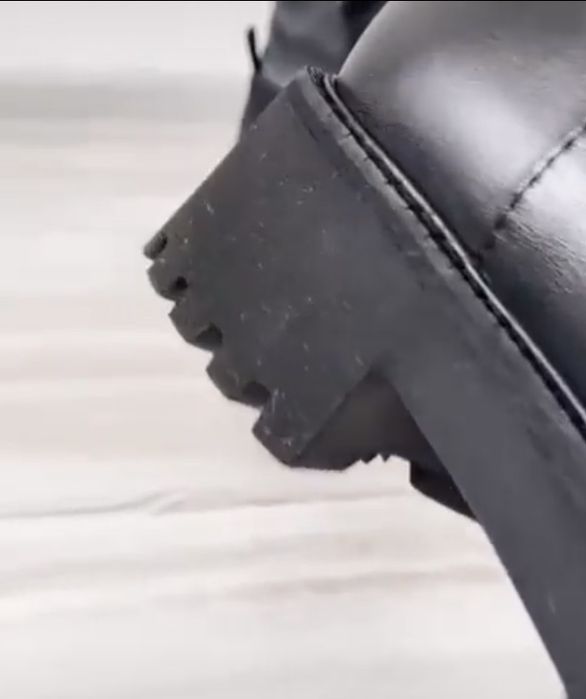 Nursace ботфорты на низком ходу